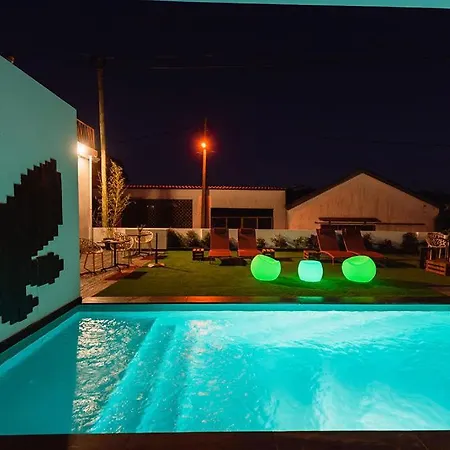 Gamboas Place Olhalvo