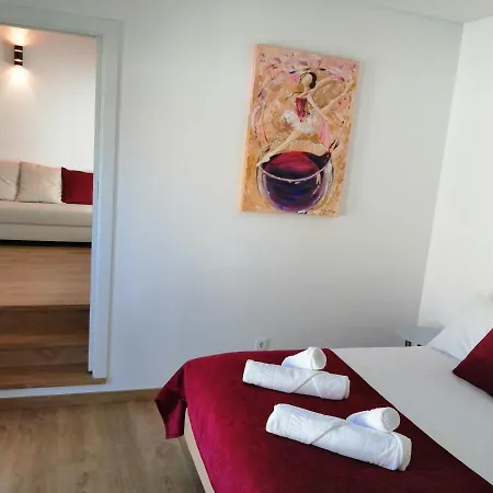 Alojamento de Acomodação e Pequeno-almoço Gamboas Place 3*