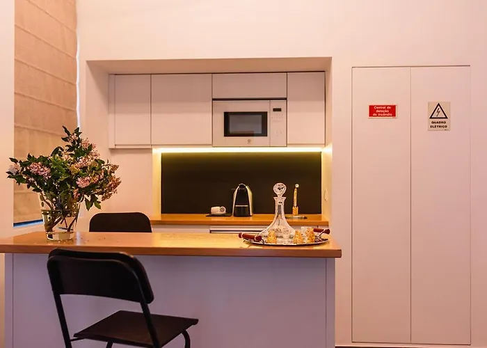 Gamboas Place Olhalvo